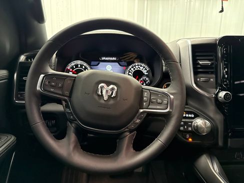 Used 2025 RAM 1500 Laramie w/ Sport Appearance Package AWD/4WD image 18