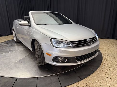 Used 2012 Volkswagen Eos Lux FWD image 4