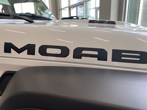 New 2026 Jeep Wrangler Unlimited Rubicon 392 w/ Quick Order Package 27X Moab AWD/4WD image 8