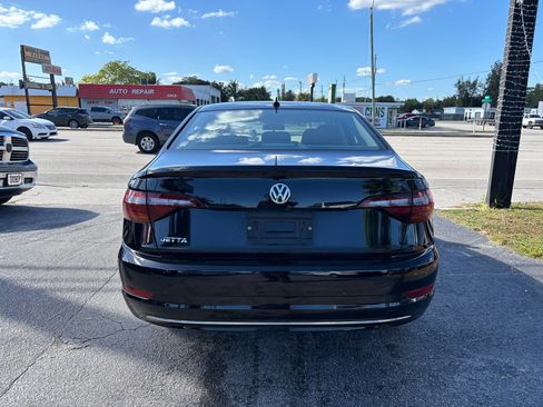 Used 2019 Volkswagen Jetta SE image 5