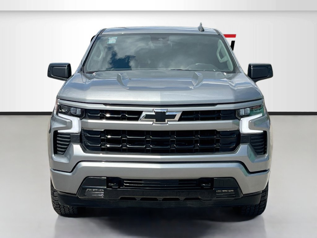Used 2025 Chevrolet Silverado 1500 RST RWD image 2
