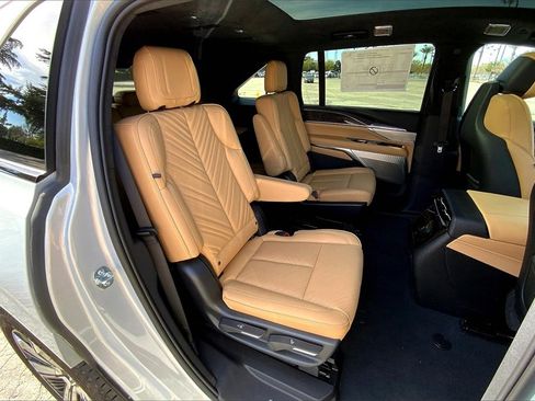 New 2025 Cadillac Escalade IQ Luxury 2 image 30