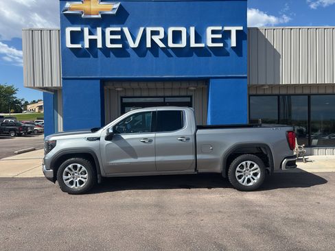 Used 2023 GMC Sierra 1500 SLE w/ Enhanced Capability Package AWD/4WD image 1