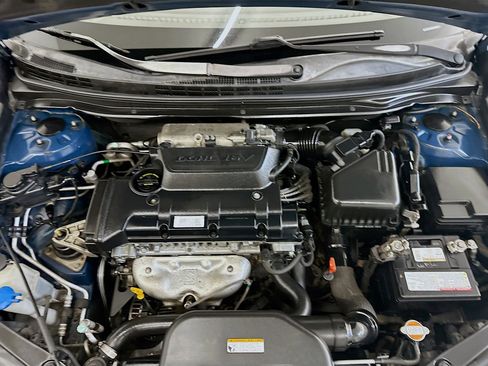 Used 2009 Hyundai Elantra GLS w/ Popular Equipment Pkg 2 FWD image 31