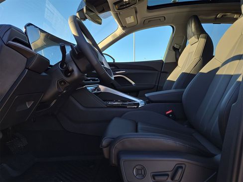 New 2025 Audi Q5 Premium Plus image 16