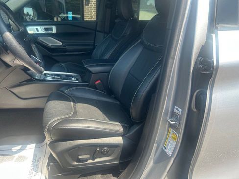 Used 2021 Ford Explorer ST w/ Equipment Group 401A image 11