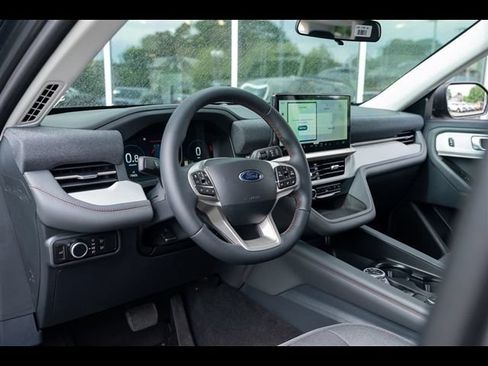 New 2026 Ford Explorer Active AWD/4WD image 44