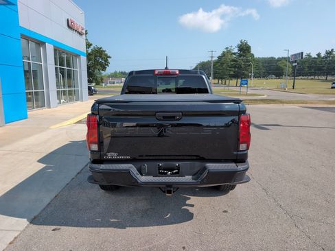 Used 2026 Chevrolet Colorado Trail Boss AWD/4WD image 7
