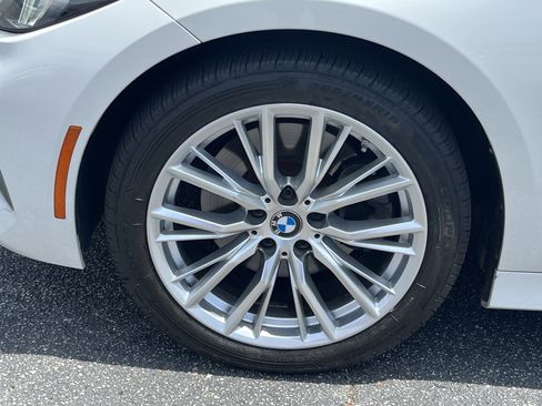 Used 2023 BMW 330i Sedan w/ Driving Assistance Package RWD image 30