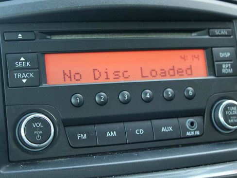 Used 2014 Nissan Quest S image 30