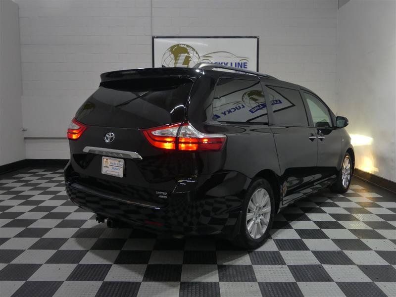 Used 2017 Toyota Sienna Limited Premium AWD/4WD image 11
