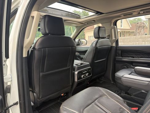 Used 2020 Ford Expedition Max Platinum AWD/4WD image 19