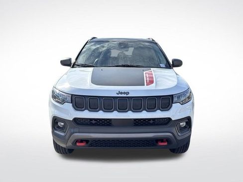 Used 2022 Jeep Compass Trailhawk w/ Trailhawk Convenience Group image 9