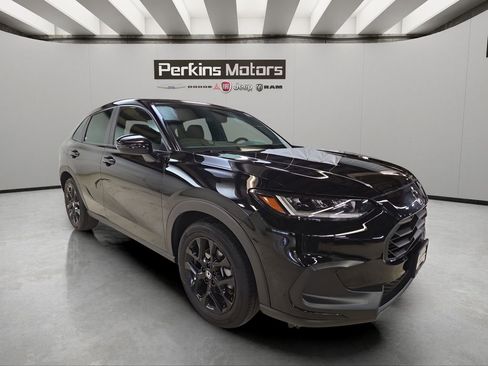 Used 2025 Honda HR-V Sport image 7