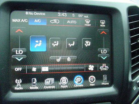 Used 2014 Jeep Cherokee Trailhawk w/ Comfort/Convenience Group image 20
