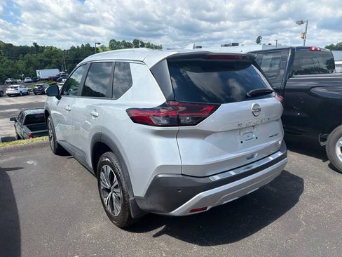Used 2023 Nissan Rogue SV w/ SV Premium B Package AWD/4WD image 6
