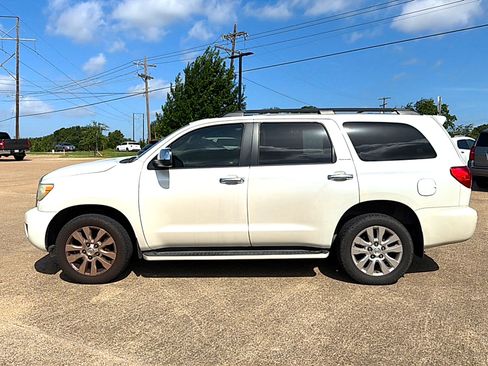 Used 2013 Toyota Sequoia Platinum RWD image 2