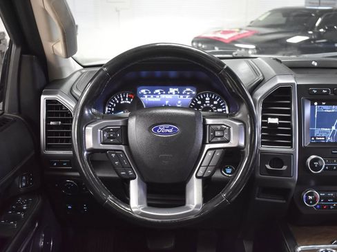 Used 2019 Ford Expedition Platinum image 15