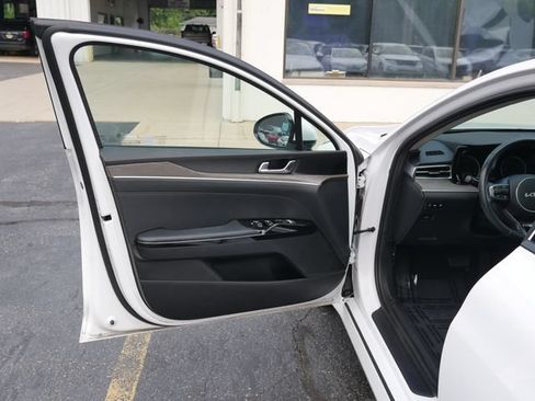 Used 2024 Kia K5 EX FWD image 19