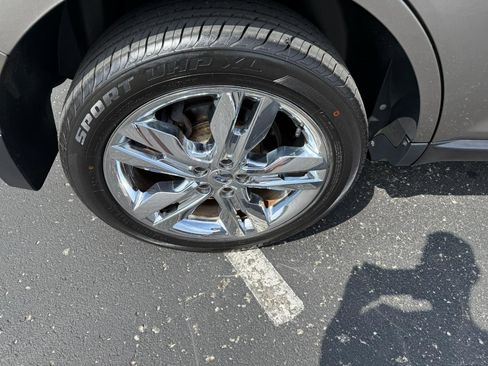 Used 2013 Ford Edge Limited image 29