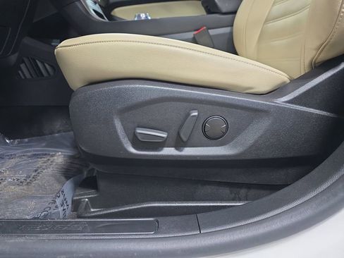 Used 2022 Ford Edge SEL image 29