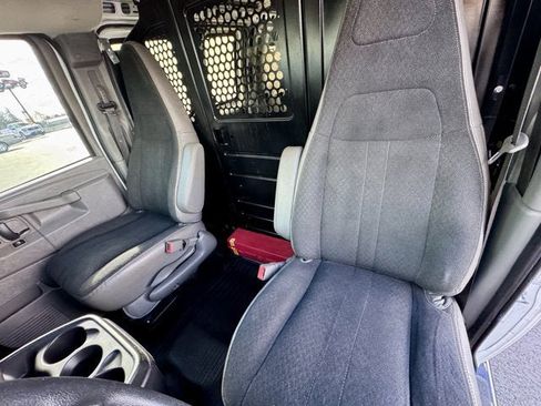 Used 2019 GMC Savana 2500 w/ Driver Convenience Package image 10