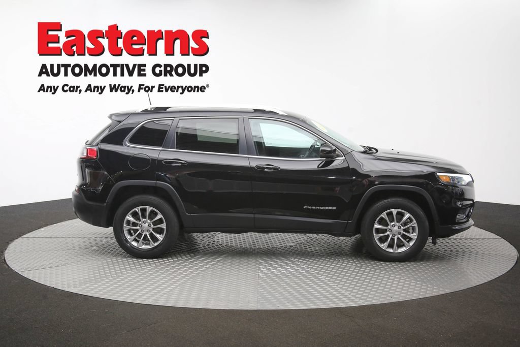 Used 2021 Jeep Cherokee Latitude Plus AWD/4WD image 46