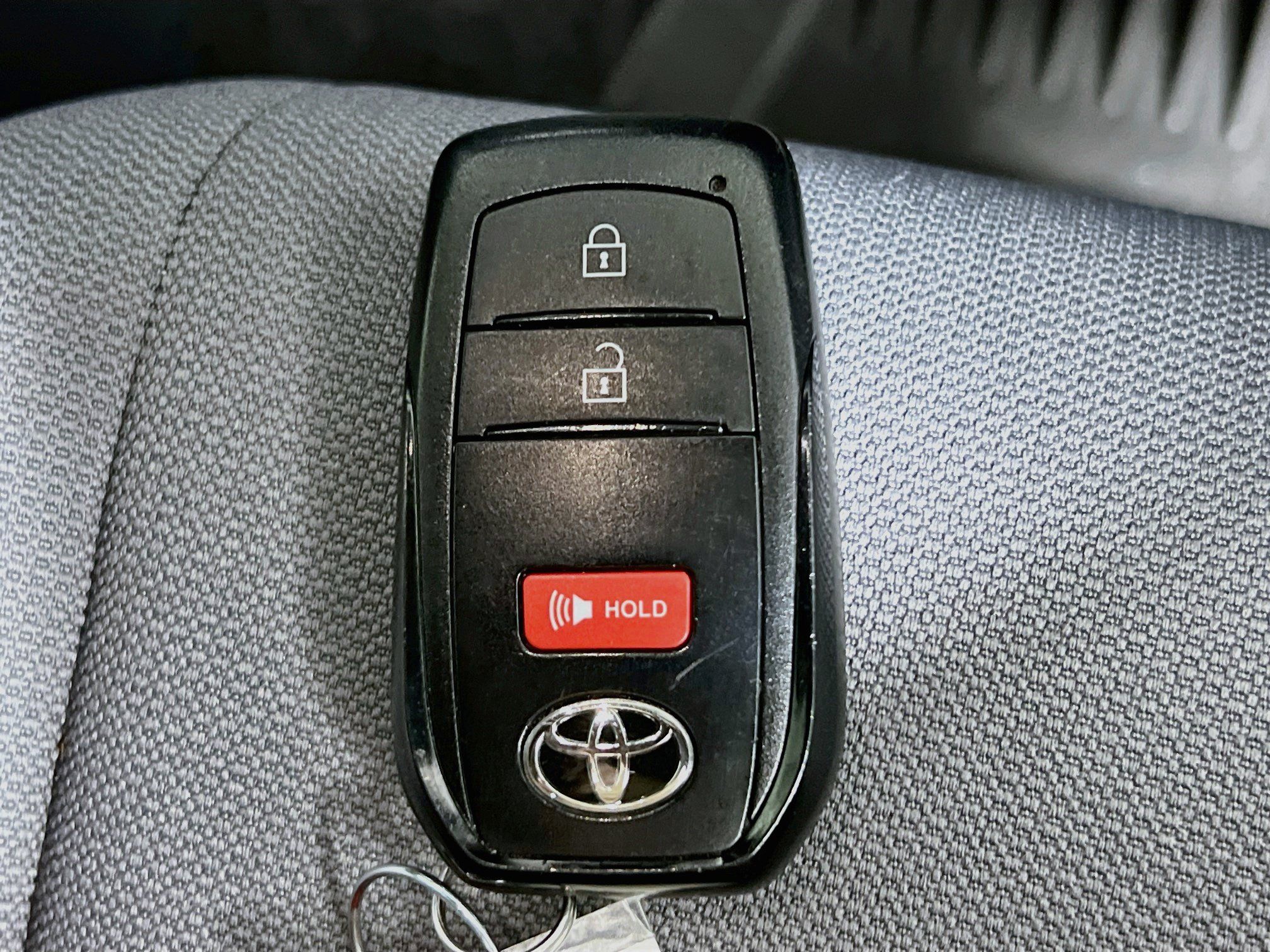 Used 2024 Toyota Corolla Cross AWD Hybrid image 36