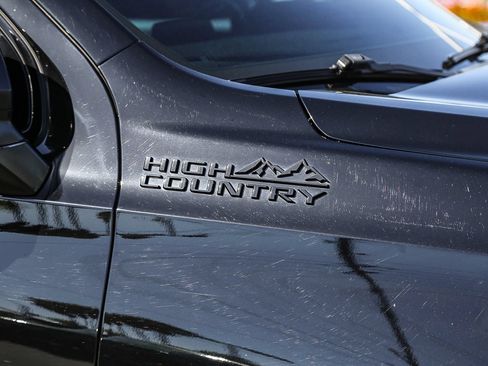 Used 2022 Chevrolet Tahoe High Country w/ Max Trailering Package AWD/4WD image 9