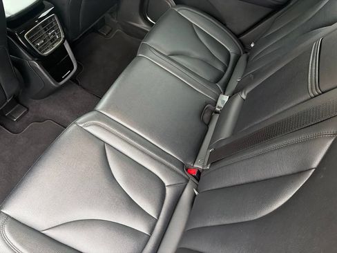 Used 2023 Lincoln Nautilus FWD w/ Premium Package image 19