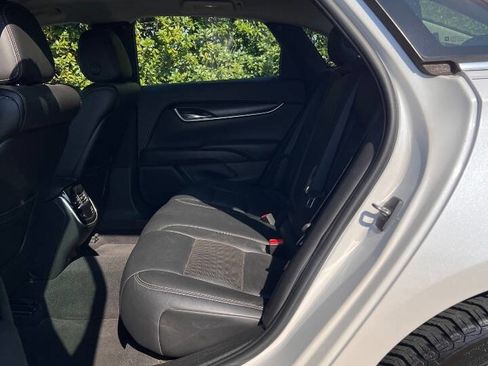 Used 2019 Cadillac XTS Luxury image 15