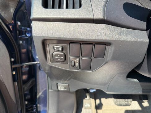 Used 2014 Toyota Prius Two image 32