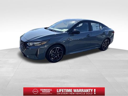 New 2025 Nissan Sentra SR w/ SR Premium Package image 7