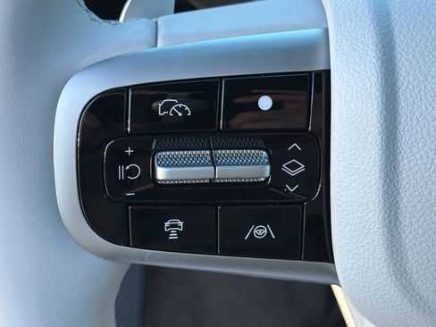 New 2026 Genesis GV70 2.5T Advanced image 25