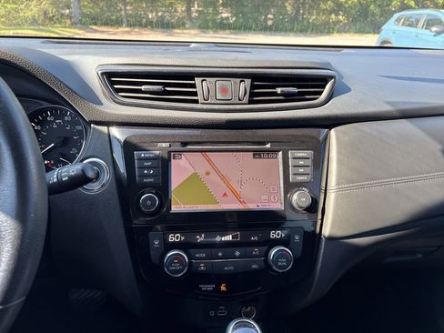 Used 2020 Nissan Rogue SL image 21