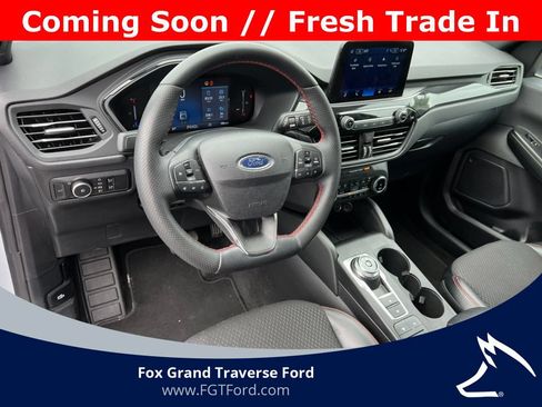 Used 2025 Ford Escape ST-Line Select AWD/4WD image 15