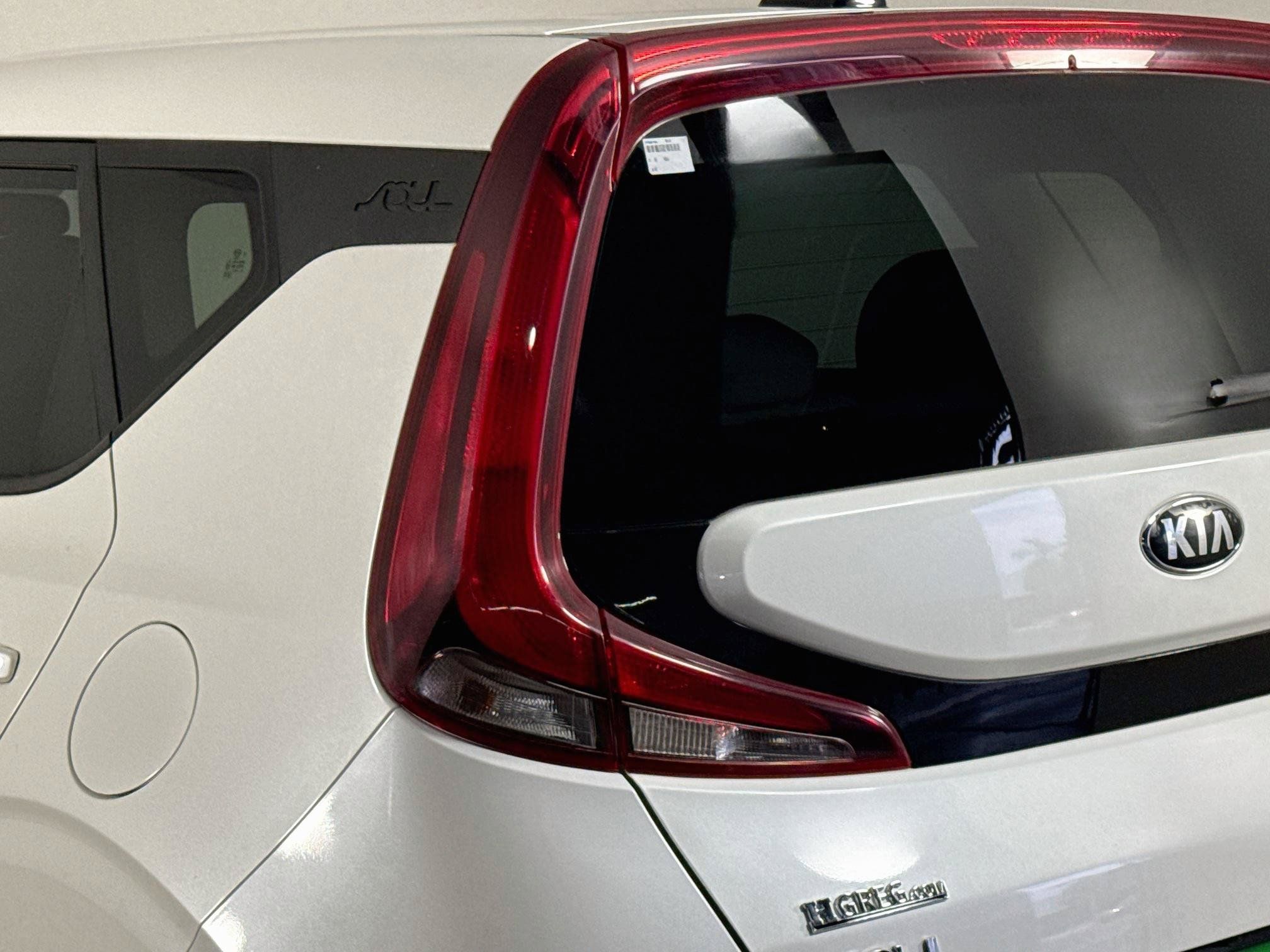 Used 2021 Kia Soul LX FWD image 36