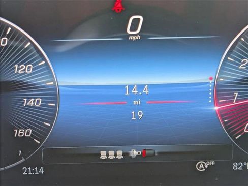 New 2026 Mercedes-Benz GLB 250 image 9