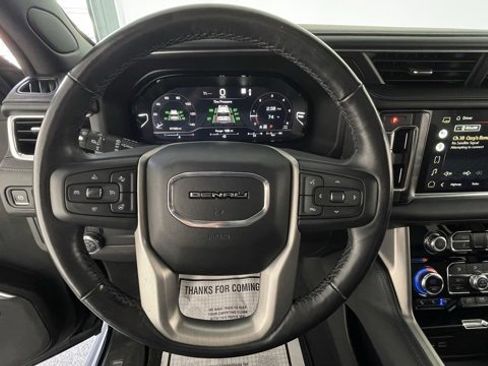 Used 2022 GMC Yukon XL Denali image 38
