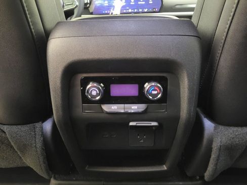 New 2026 Chevrolet Traverse LT w/ Driver Confidence Package image 43