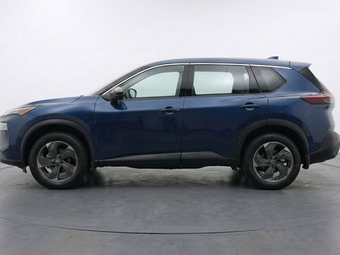 Used 2025 Nissan Rogue SV AWD/4WD image 5