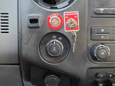 Used 2013 Ford F250 XL w/ PWR Equipment Group AWD/4WD image 23