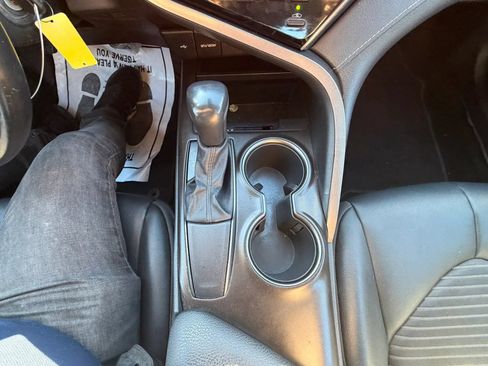 Used 2021 Toyota Camry SE FWD image 24