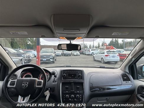 Used 2017 Dodge Grand Caravan SE w/ Power Window Group image 13