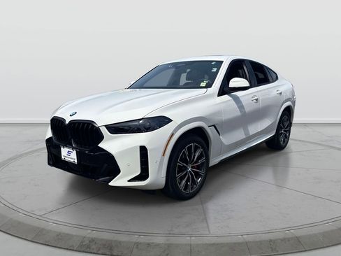 Used 2026 BMW X6 xDrive40i w/ Climate Comfort Package AWD/4WD image 3