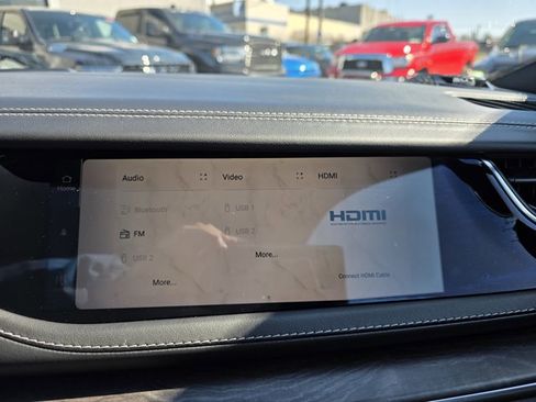 Used 2023 Jeep Grand Cherokee Overland w/ Luxury Tech Group IV image 8