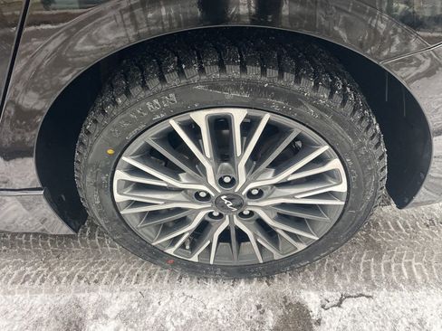 Used 2023 Kia Forte GT-Line w/ GT-Line Technology Package image 15