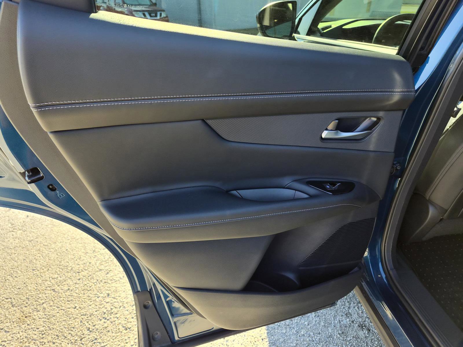 Used 2025 Nissan Murano SL AWD/4WD image 17