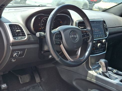 Used 2021 Jeep Grand Cherokee Laredo X AWD/4WD image 25