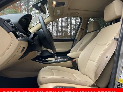 Used 2017 BMW X3 xDrive28i image 2